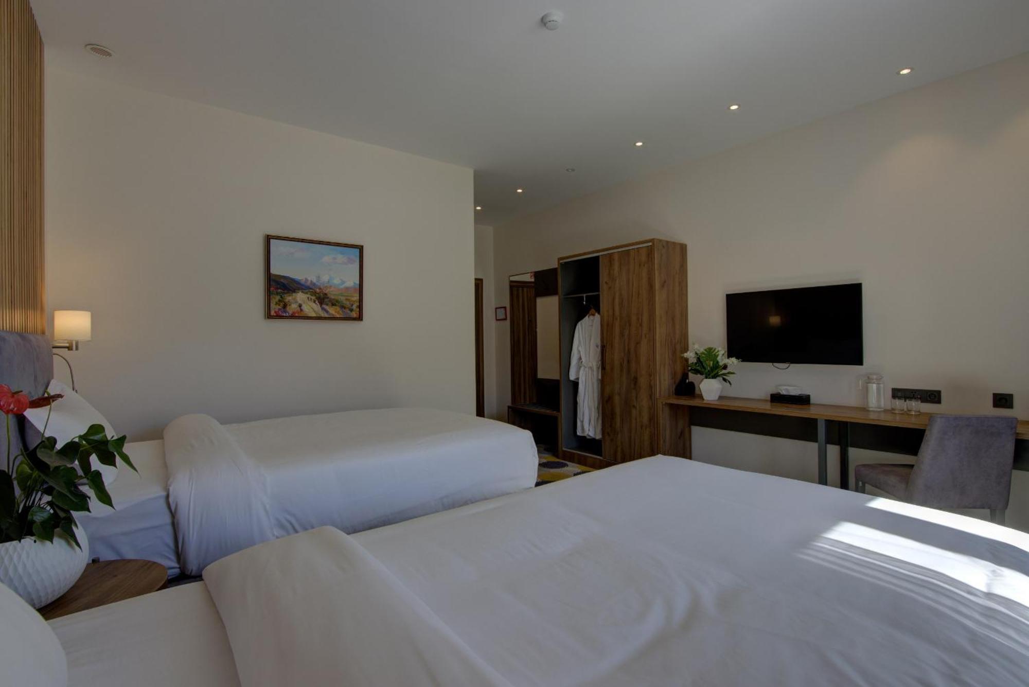Grand Khan Tengri 4* Naryn Exterior foto